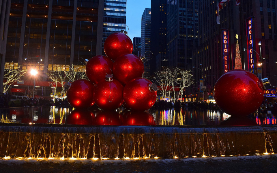 Große Christbaumkugeln